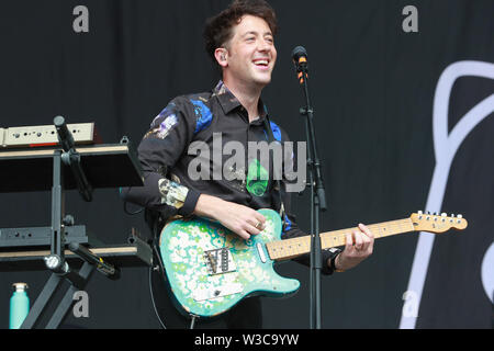 Glasgow, Ecosse, Royaume-Uni. 14 juillet 2019. Des milliers de spectateurs se sont rendus au troisième jour du festival de musique TRNSMT tenue à Glasgow Green parc public dans le centre de Glasgow. La capacité à "vendre" ont pu applaudir la foule par de nombreux groupes et chanteurs célèbres y compris les wombats photographié ici. Credit : Findlay/Alamy Live News Banque D'Images