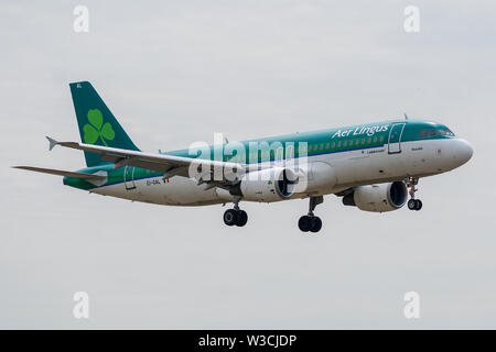 EI-GAL, le 11 juillet 2019, l'Airbus A320-214-3789 atterrissage sur les pistes d'aéroport Paris Roissy Charles de Gaulle à la fin de l'Aer Lingus EI524 flight Banque D'Images