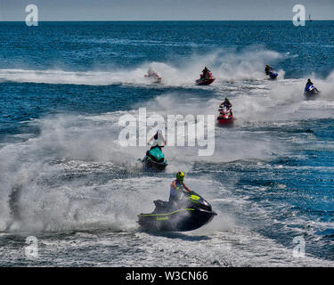 Go - DEVON : Aqua 2019 Cross championnats britanniques à Tor Bay au sud de le port de Torquay Banque D'Images