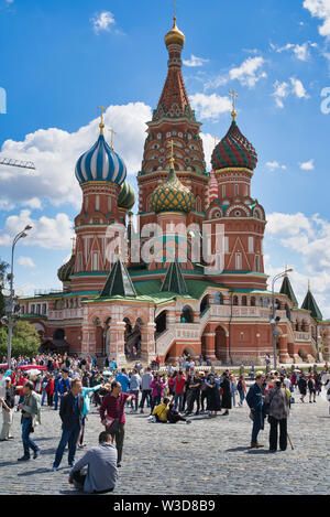 Moscou, Russie - Juillet 06, 2019 : la cathédrale Saint-Basile avec dômes multicolores Banque D'Images