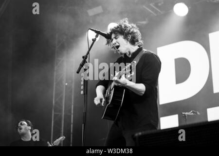 Bergen, Norvège - Juin 15th, 2019. Le chanteur et compositeur australien Dean Lewis effectue un concert live au cours de la fête de la musique 2019 Bergenfest norvégien de Bergen. (Photo crédit : Gonzales Photo - Jarle H. MEO). Banque D'Images