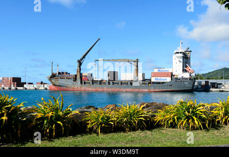 Fret Fret Navire amarré au port d'Avatiu, Rarotonga, îles Cook, Polynésie Française Banque D'Images