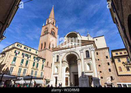 L'Italie, Lombardie, Mantoue, la Basilique Sant'Andrea Banque D'Images