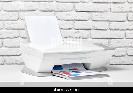 Sur la table de l'imprimante Banque D'Images