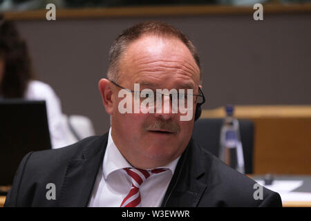 Bruxelles, Belgique, 15 juillet 2019. Romain Schneider, ministre de l'Agriculture de Luxembourg occupe dans une Union européenne Conseil agriculture et pêche. Credit : ALEXANDROS MICHAILIDIS/Alamy Live News Banque D'Images