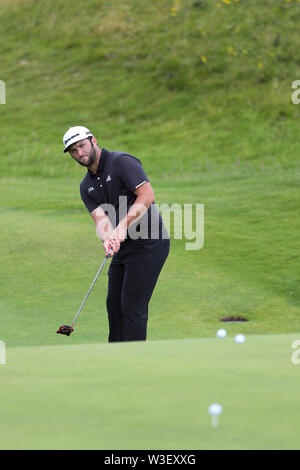 Jon de l'Espagne au cours de l'aperçu de Rahm la deuxième journée de l'Open Championship 2019 au Club de golf Royal Portrush. Banque D'Images