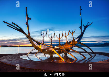 Solfar Suncraft Statue à Reykjavik, Islande Banque D'Images