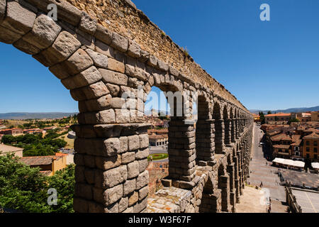 Aqueduc romain ancien, UNESCO World Heritage Site. La ville de Ségovie. Castilla León, Espagne Europe Banque D'Images