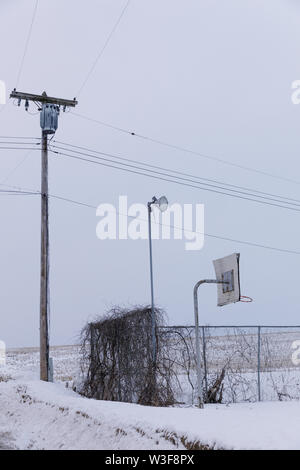 Le vieillissement de basket-ball sur une ferme dans la vallée de la Mohawk, l'État de New York. Banque D'Images