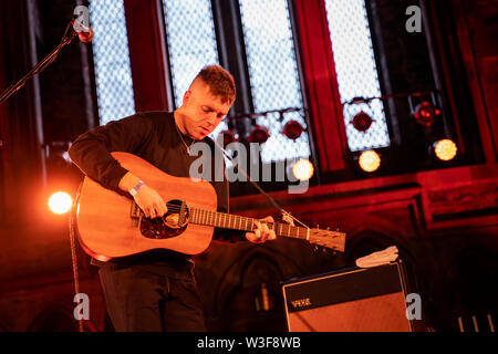 Bergen, Norvège - Juin 15th, 2019. La chanteuse et auteur-compositeur Benjamin Francis Leftwich effectue un concert live au cours de la fête de la musique 2019 Bergenfest norvégien de Bergen. (Photo crédit : Gonzales Photo - Jarle H. MEO). Banque D'Images