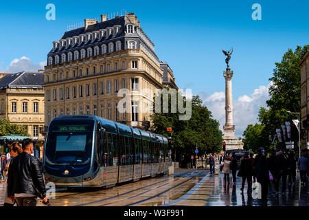 La place de la Comédie et du tramway. Bordeaux, Gironde. Région Aquitaine. France Europe Banque D'Images