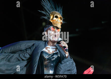 Close-up de Grace Jones garniture sur la scène principale à l'OnBlackheath Music Festival 2019 Banque D'Images