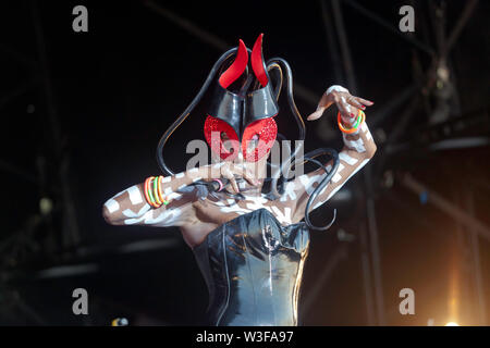 Close-up de Grace Jones garniture sur la scène principale à l'OnBlackheath Music Festival 2019 Banque D'Images