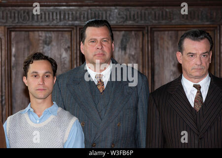 Ludwig Trepte, Hans-Jochen Wagner, Thomas Sarbacher beim Fototermin me suis von "Unsere wunderbaren Jahre" auf Schloss Burg. Solingen, 03.07.2019 Banque D'Images