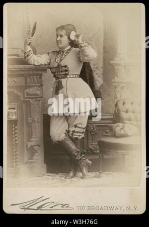 Clara Louise Kellogg en costume Banque D'Images