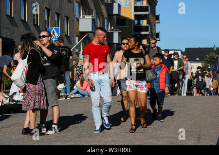 Dans Josafatinkatu accessoire au cours de Kallio Block Party 2017 à Helsinki, Finlande Banque D'Images