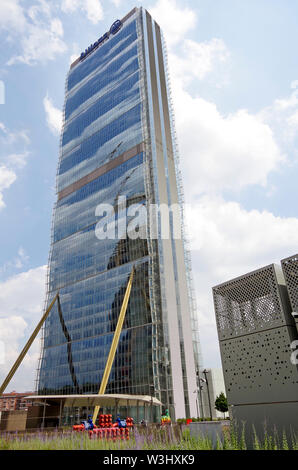 Le AllianzTower, un profil ultra-fin 50 étages immeuble de bureaux, le plus haut bâtiment de l'Italie, à l'Tre Torri social,développement résidentiel commercial Banque D'Images