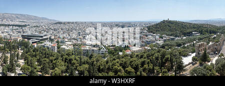 Vue panoramique vue de dessus sur la ville Athènes depuis la colline de l'acropole Banque D'Images