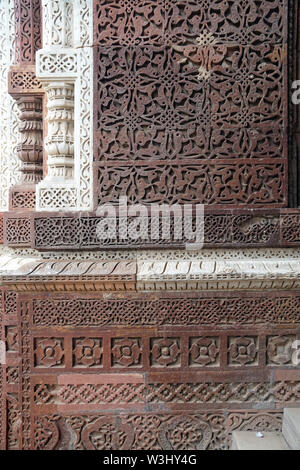 Alai Darwaza, passerelle complexe Qutb Minar, Delhi, Inde Banque D'Images