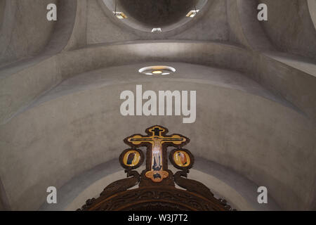 Détails de l'intérieur d'une petite église orthodoxe. Banque D'Images