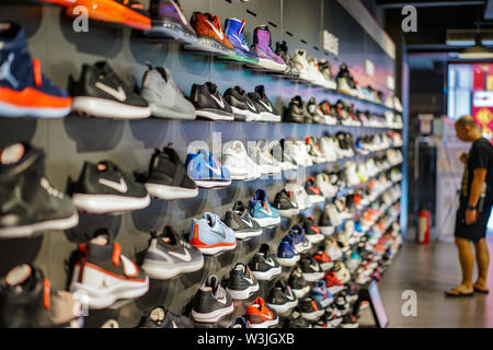 En Running Boutique Shoes Vente Dans 2i9eywdh De Une Direct Nike Sports 1JTKc3lF
