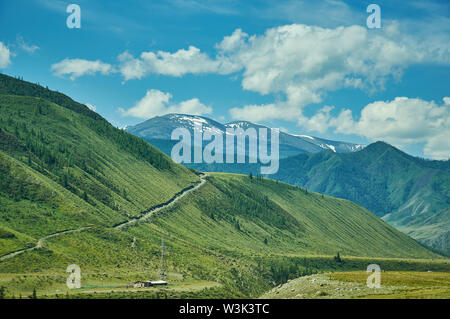 Chuysky Trakt, Chuya Autoroute route nationale de l'Oblast de Novossibirsk et de l'Altaï l'Altaï, république de Russie. Banque D'Images