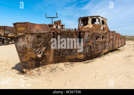 Cimetière de Navires de la mer d'Aral, Moynaq (Moynak), l'Ouzbékistan Banque D'Images