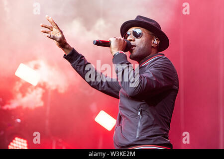 Suisse Locarno. 15 juillet 2019. L'auteur-compositrice-Acteur et producteur de ALOE BLACC effectue sur scène à la Piazza Grande au cours de la 'Moon & Stars Festival 2019' Banque D'Images