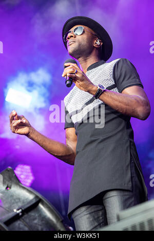 Suisse Locarno. 15 juillet 2019. L'auteur-compositrice-Acteur et producteur de ALOE BLACC effectue sur scène à la Piazza Grande au cours de la 'Moon & Stars Festival 2019' Banque D'Images