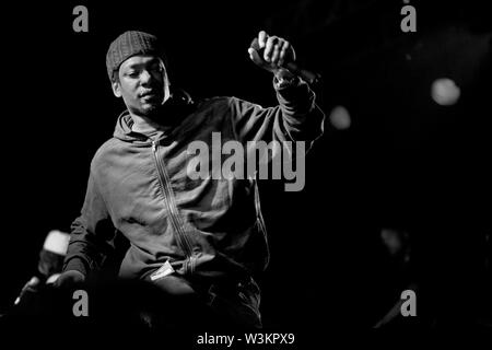 Rodney Smith AKA Roots Manuva sur scène Banque D'Images