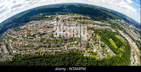 Vue aérienne d'Arnsberg comme photographie fisheye fisheye, avec gouvernement de district, le Regierungspräsident de Arnsberg Sauerland dans l'état de Rhénanie Banque D'Images