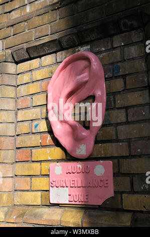 3D street art sculpture par Urbansolid, Brick Lane, East London, England, UK Banque D'Images