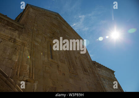 Château Ananuri est un complexe sur la rivière Aragvi en Géorgie. Château Ananuri est situé à environ 68 kilomètres de Tbilissi. Banque D'Images