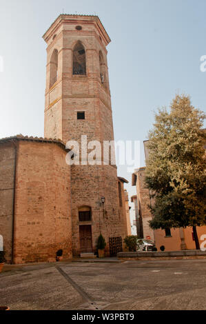 L'Europe, l'Italie, l'Ombrie, Deruta, façade de l'église San Francesco Banque D'Images