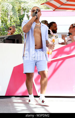 Bow Wow il se produit au rendez-vous dans la piscine Dayclub Flamingo Hotel & Casino à Las Vegas, Nevada. En vedette : Bow Wow Où : Las Vegas, Nevada, United States Quand : 15 Juin 2019/WENN.com DJDM Crédit : Banque D'Images