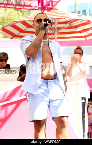 Bow Wow il se produit au rendez-vous dans la piscine Dayclub Flamingo Hotel & Casino à Las Vegas, Nevada. En vedette : Bow Wow Où : Las Vegas, Nevada, United States Quand : 15 Juin 2019/WENN.com DJDM Crédit : Banque D'Images