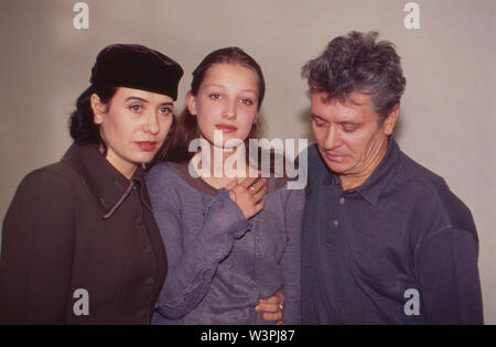 Mensch, Pia !, Fernsehserie, Deutschland, 1996 acteurs : Brigitte Karner, Alexandra Maria Lara, Henry Hübchen Banque D'Images