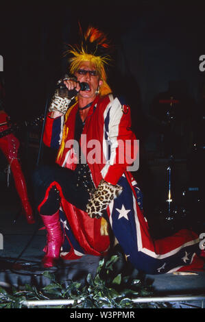 Sigue SIGUE SPUTNIK, britische Nouvelle Vague- und bei einem Auftritt Popband, Deutschland ca. 1986. La nouvelle vague et pop 'Sigue SIGUE SPUTNIK' performin à Allemagne, ca. 1986. Banque D'Images