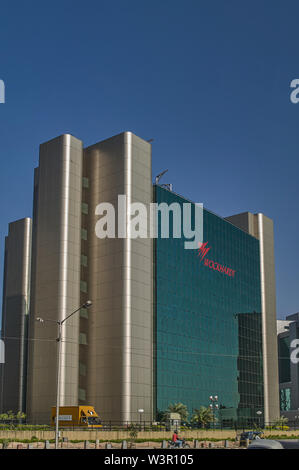 21-Apr-2004-couverts verre édifices à Bandra Kurla Complex est un nouveau quartier commercial de Mumbai, Maharashtra Inde Asie Banque D'Images