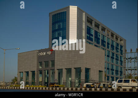 21-Apr-2004-couverts verre édifices à Bandra Kurla Complex est un nouveau quartier commercial de Mumbai, Maharashtra Inde Asie Banque D'Images