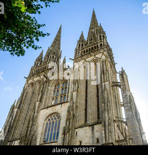 La cathédrale Saint-Corentin de Quimper, Finistère, Bretagne, France Banque D'Images