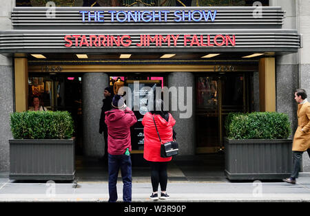 L'exposition de ce soir avec Jimmy Fallon Rockefeller Center NEW YORK Banque D'Images