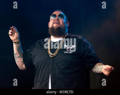 Rag N Bone Man performing sur la scène principale le jour 2, de l'OnBlackheath Music Festival 2019 Banque D'Images