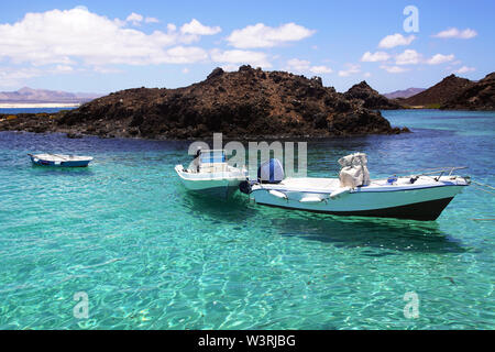 La baie du village de pêcheurs d'El Puertito sur Isla de Lobos à Fuerteventura, Espagne Banque D'Images