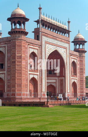 AGRA - FEB 28 : complexe Taj Mahal à Agra le 28 février. 2018 en Inde Banque D'Images