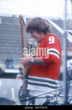 Groupe de rock américain de Chicago avec Terry Kath à Balboa Park, San Diego, vers 1974 Photo : Jeffrey Mayer Banque D'Images