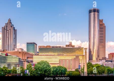 Coucher du soleil à Atlanta au Centennial Olympic Park Banque D'Images