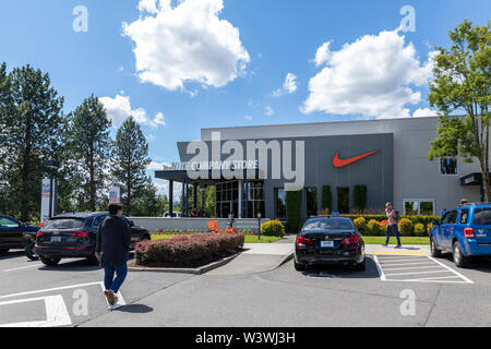 Beaverton, Oregon - 29 juin 2019 : Façade de l'entreprise Nike store Banque D'Images