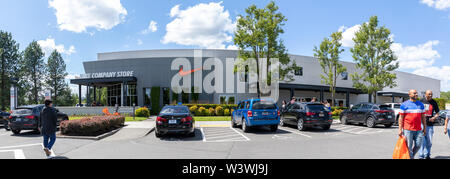 Beaverton, Oregon - 29 juin 2019 : Façade de l'entreprise Nike store Banque D'Images