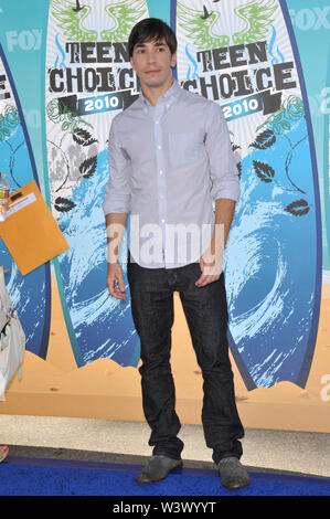 LOS ANGELES, CA. 09 août 2010 : Justin Long au Teen Choice Awards 2010 au Gibson Amphitheatre, à Universal Studios, Hollywood. © 2010 Paul Smith / Featureflash Banque D'Images